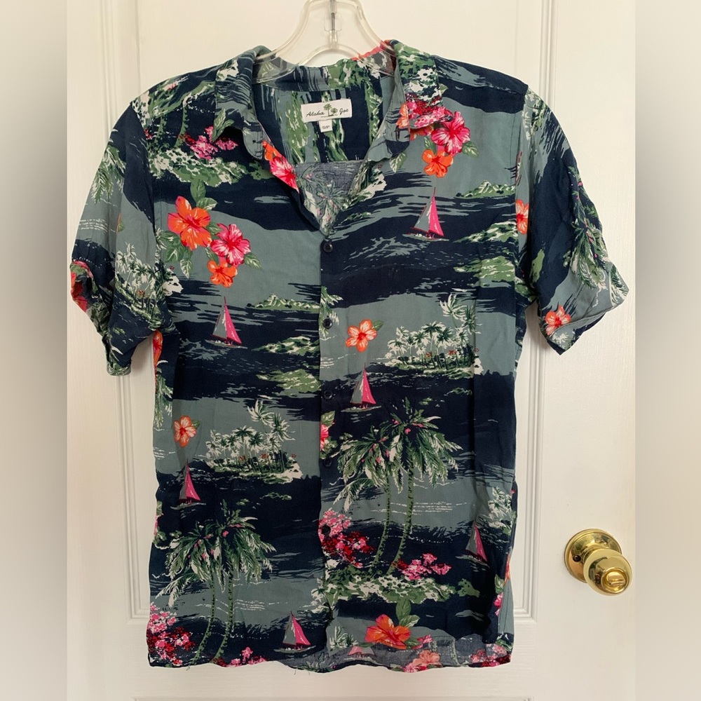 Aloha Joe men button down Hawaiian shirt (Size: S)